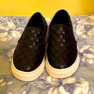 BLACK MADDEN GIRL SHOES SIZE 7